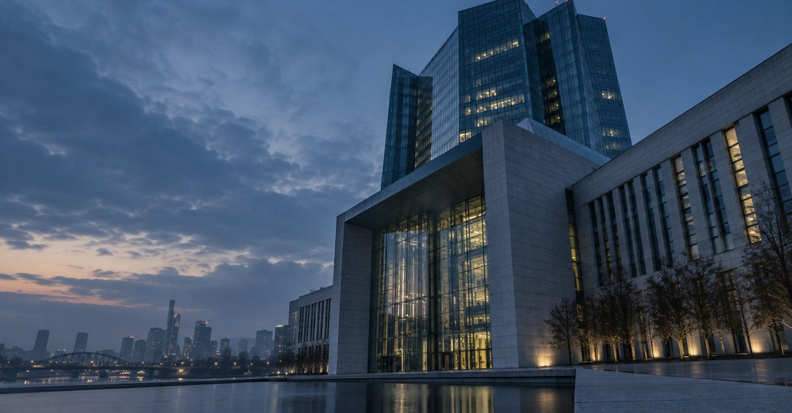 The ECB raises rates: inflation stays above target